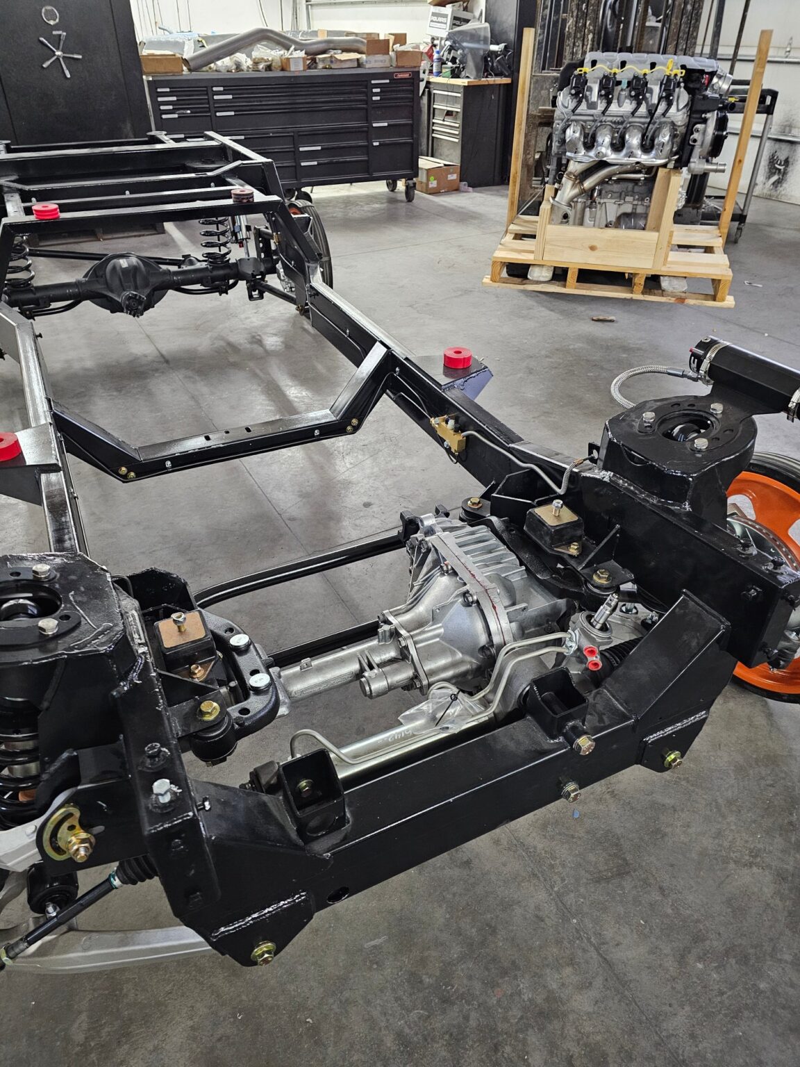 Frame-Werx rolling chassis from above with transfer case
