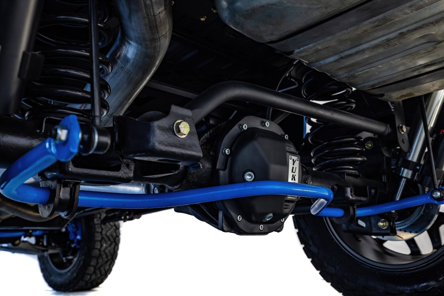 K5 Blazer on a Frame-Werx chassis, rear axle and links from underneath